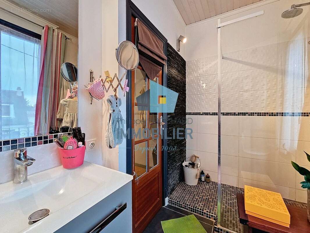 Maison à LE BLANC-MESNIL