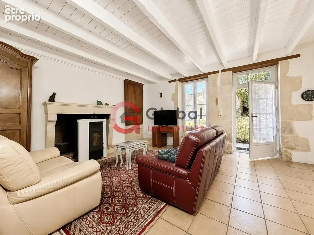 Maison à SAINT-CYR-DES-GATS