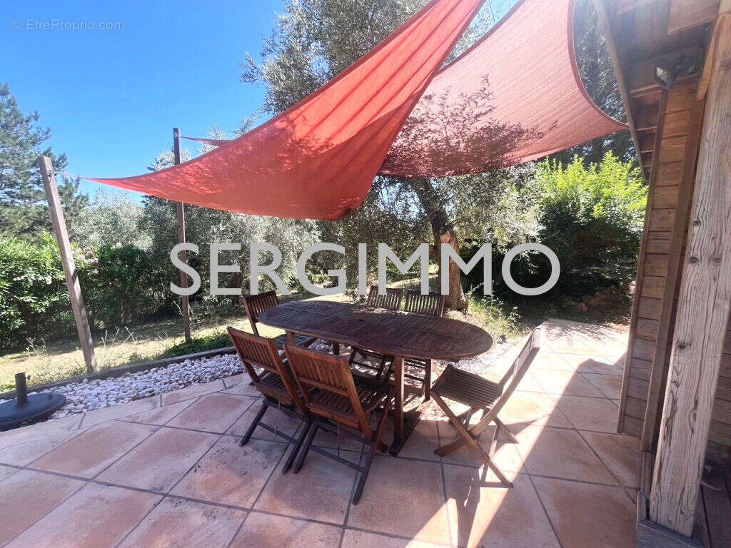 Maison à MONTAUROUX