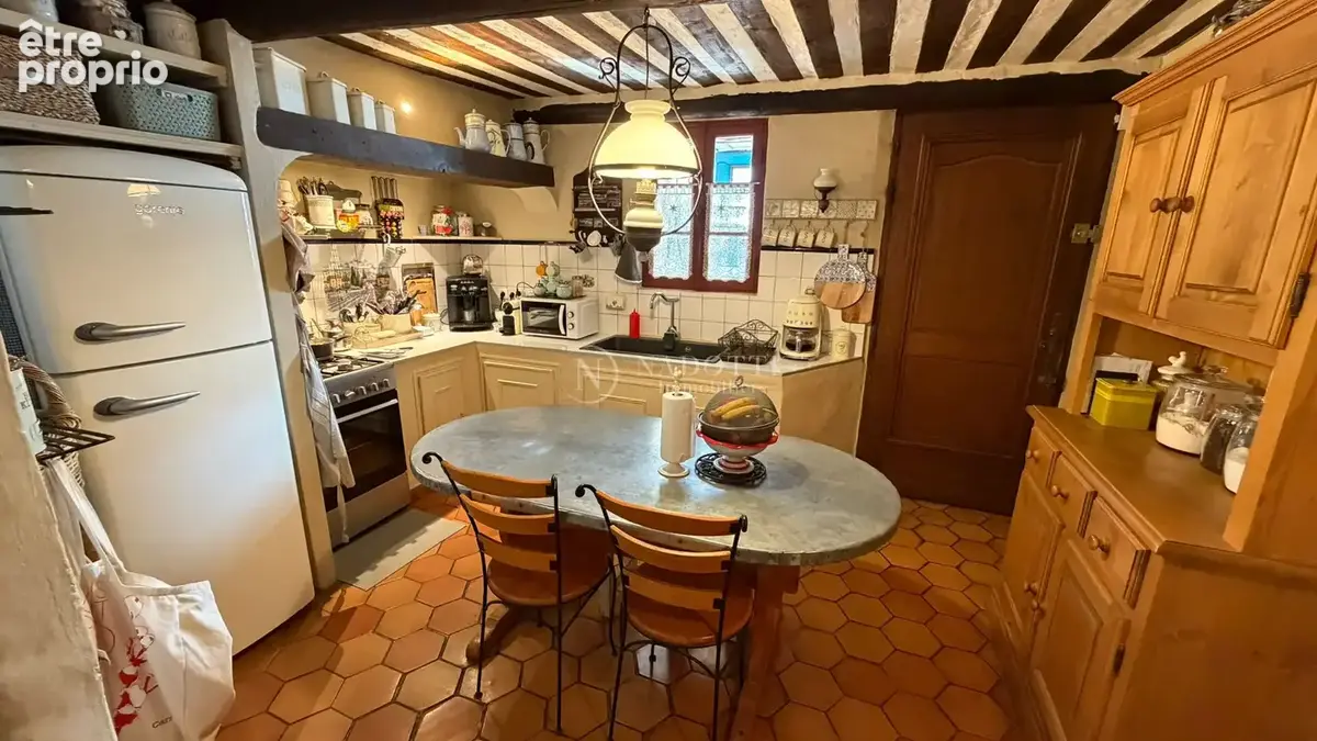 Propriété de caractère avec piscine et vue directe sur le village de Ménerbes - photo 11