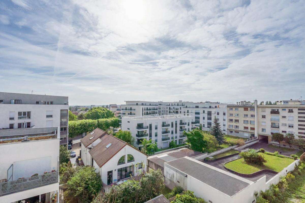 Appartement à LE PERREUX-SUR-MARNE