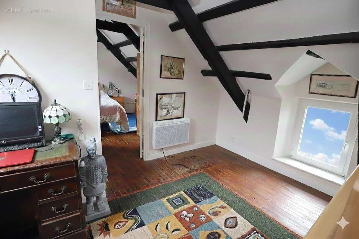 Maison à MAEL-CARHAIX