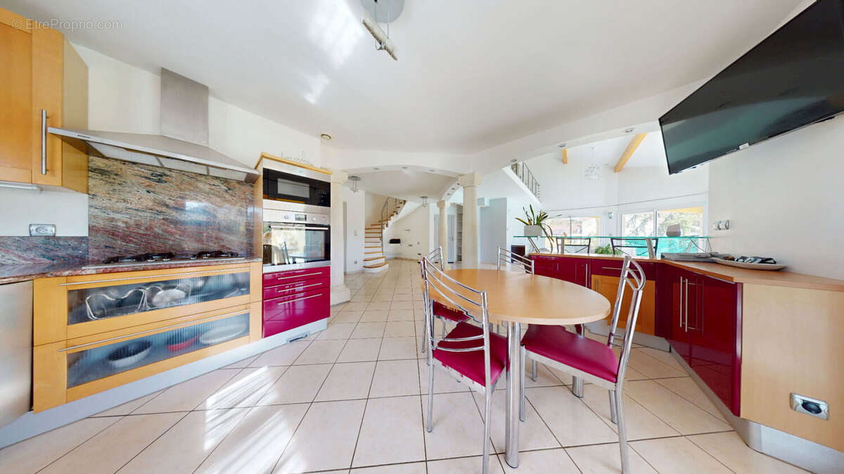 Maison à AMBERIEU-EN-BUGEY