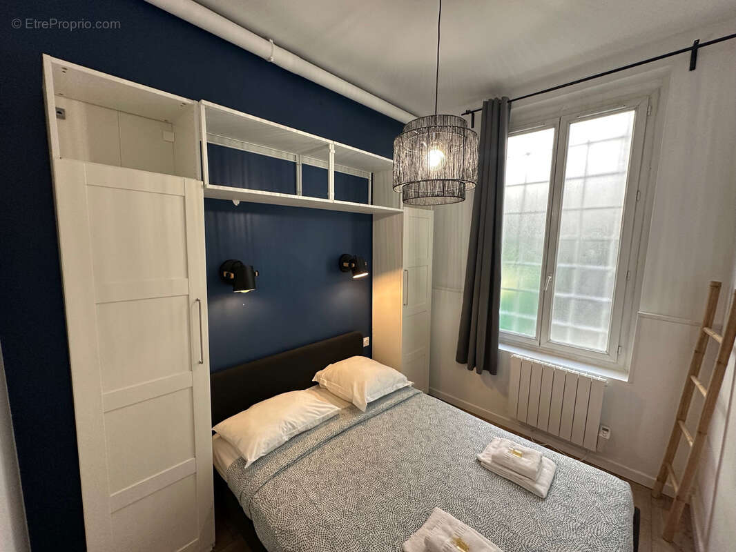 Commerce à PARIS-11E