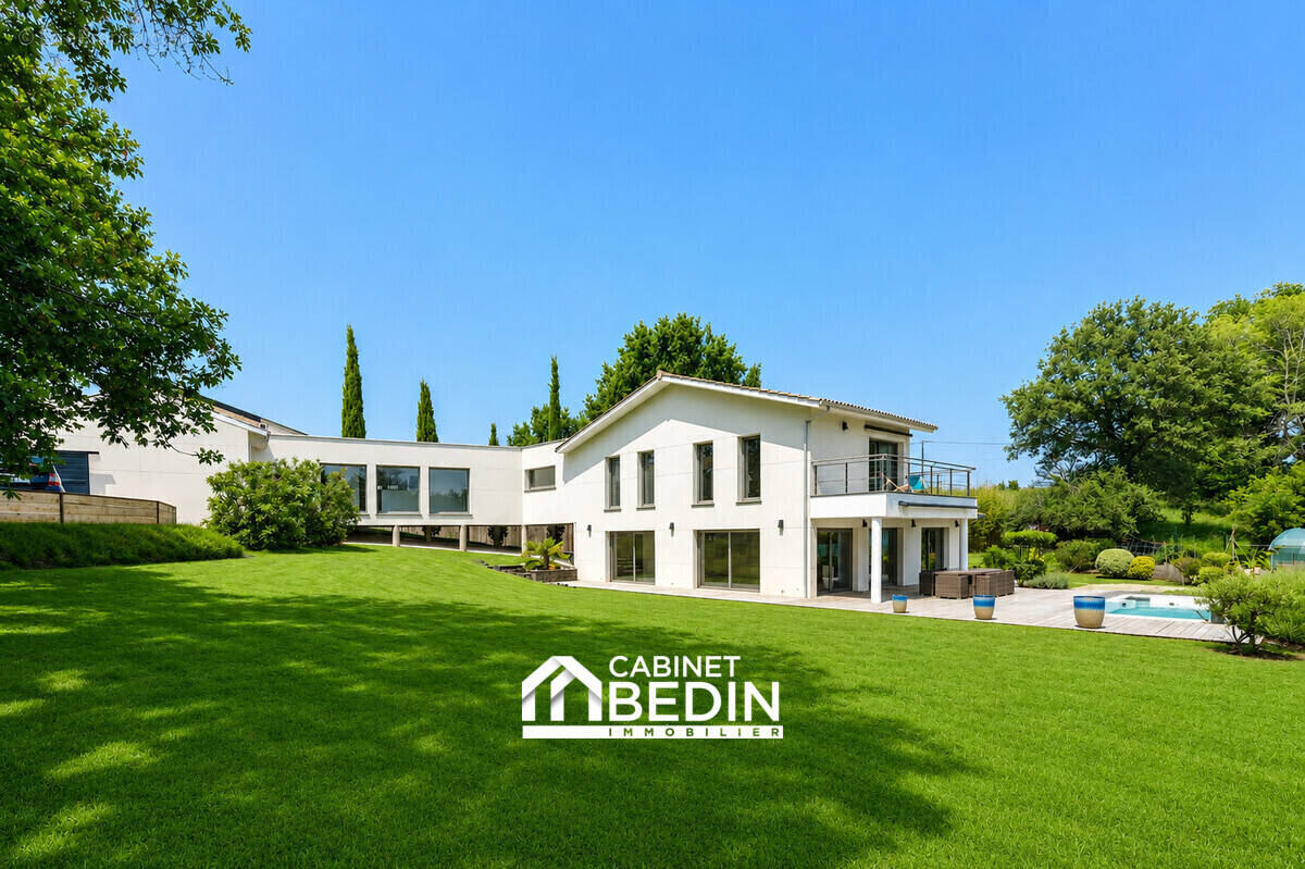 Maison à LOUPES