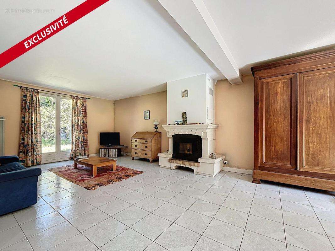 Maison à OINVILLE-SUR-MONTCIENT