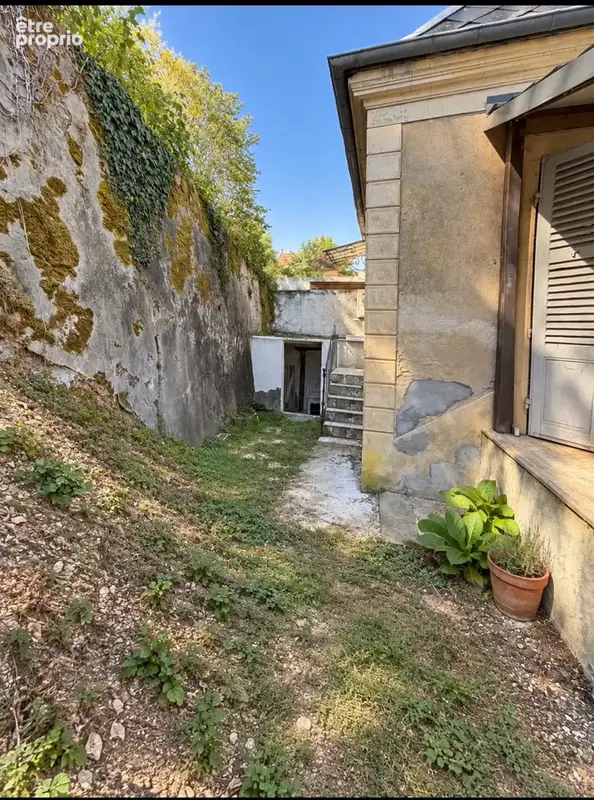Maison de caractère - Quartier thermal de Bourbon-Lancy - photo 2