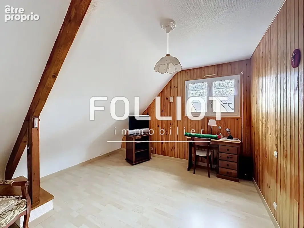 A VENDRE ! Maison Le Val Saint Pere 6 pièce(s) 150 m2 - photo 10