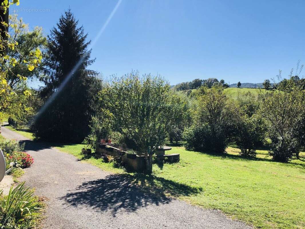 Ancien corps de ferme sur 2Ha9 , La Bastide de Serou 09240 - photo 3
