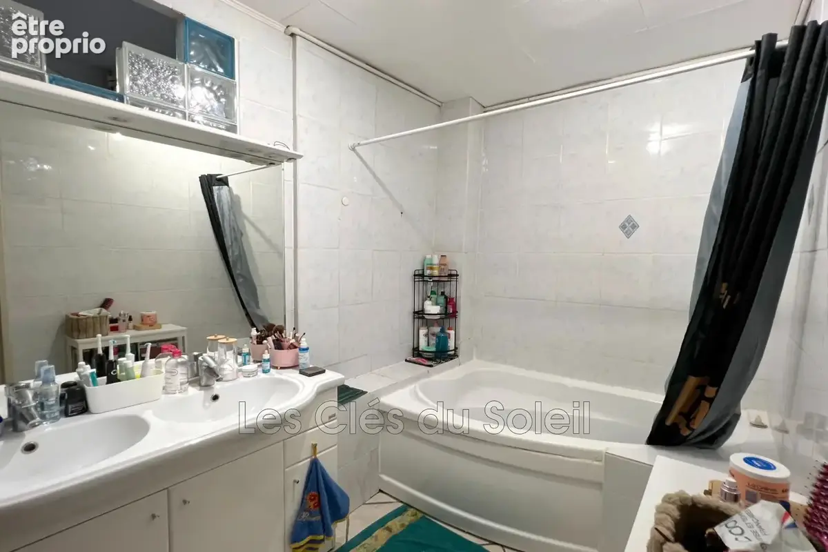 Appartement 4 pièces 80 m² à vendre à La Valette-Du-Var (83160) - photo 8