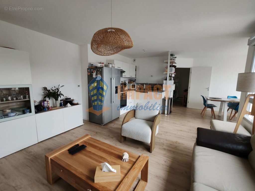 Appartement à EMMERIN