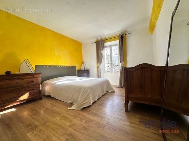 Maison à VILLECROZE