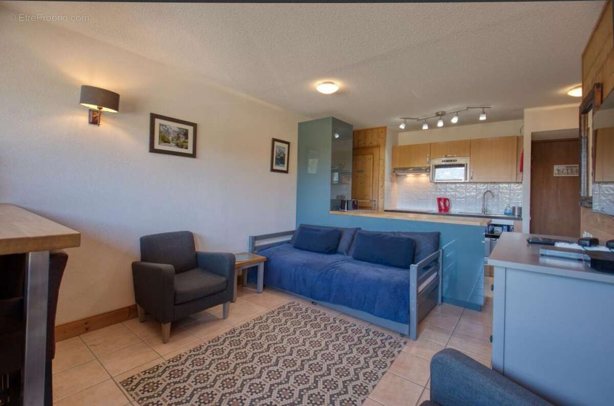 Appartement à MORILLON