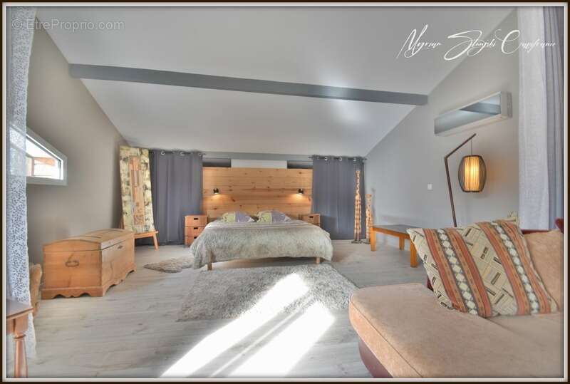 Maison à PARENTIS-EN-BORN