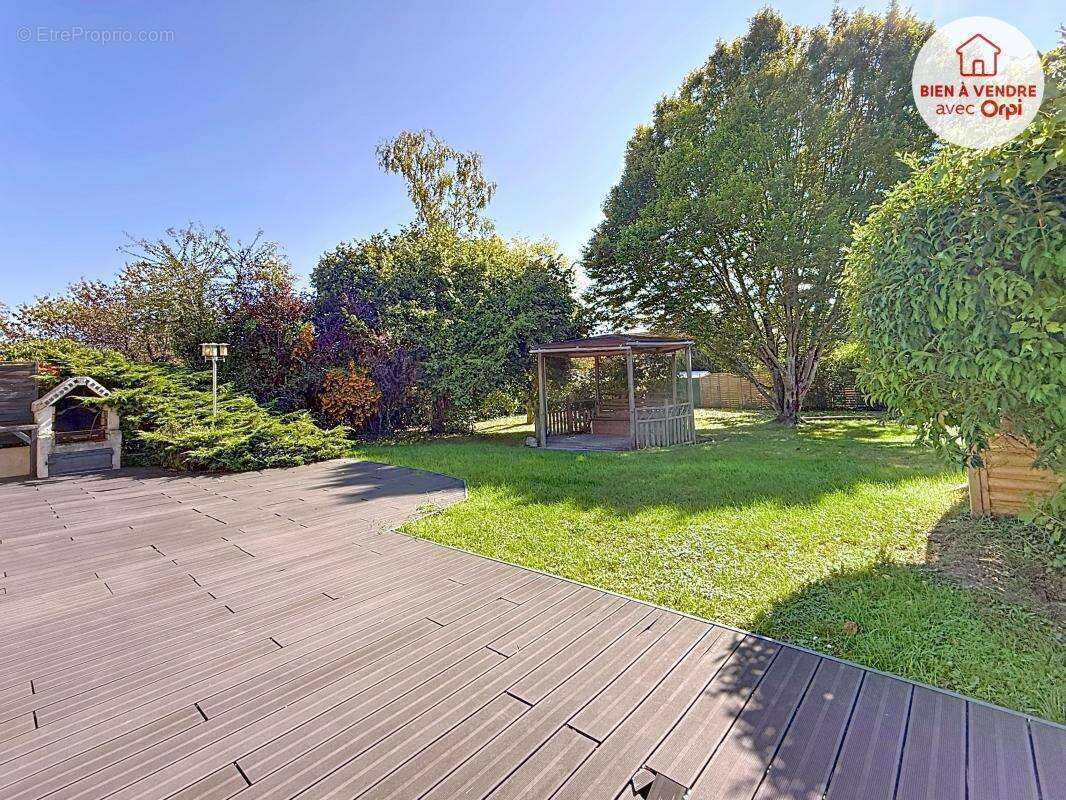 Maison à OINVILLE-SUR-MONTCIENT