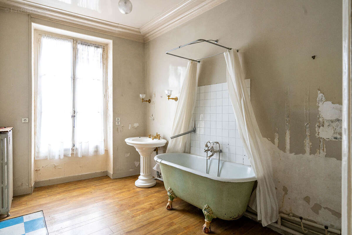 Appartement à PARIS-12E