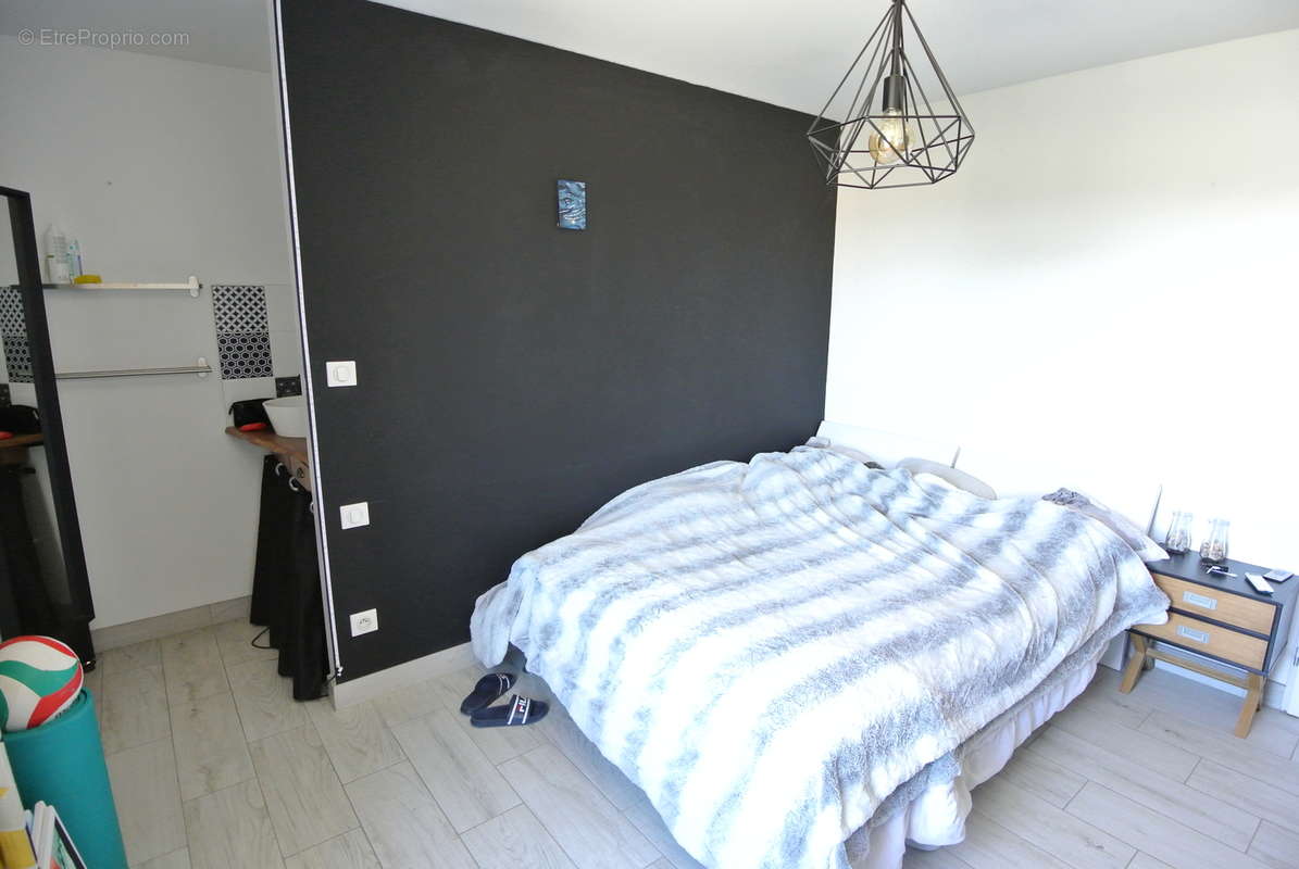 Plain Pied récent 3 ch bureau avec 2ème logement garage sur 2600 - photo 21