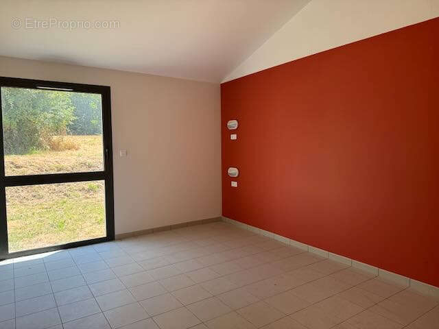 Commerce à SAINTE-HERMINE