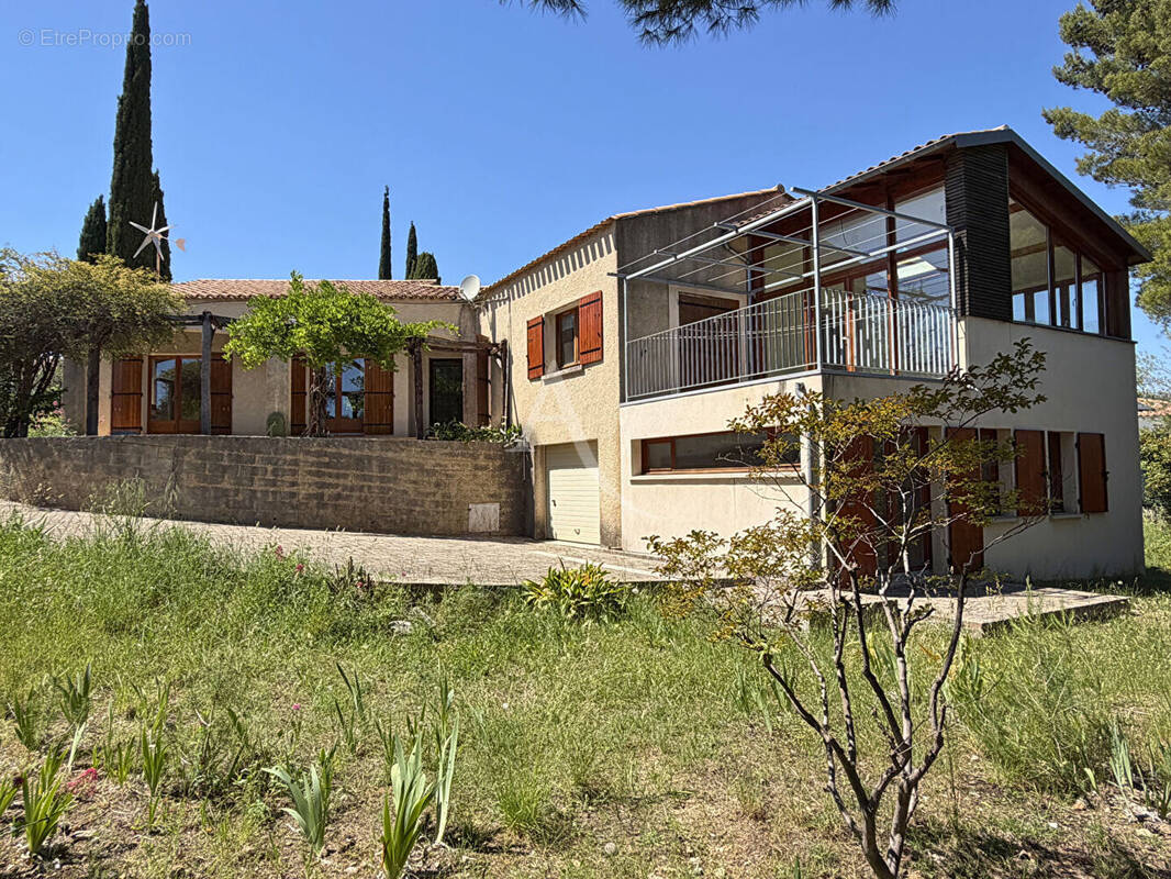 Maison à COMBAILLAUX