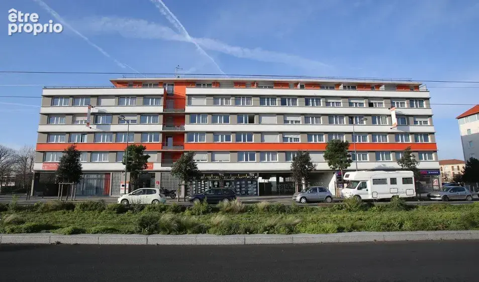 INVESTISSEMENT LOCATIF  CHEVILLY-LARUE  Résidence Le Fontainebleau Apparthotel Paris Sud *** - 7,18% de rentabilité - photo 12