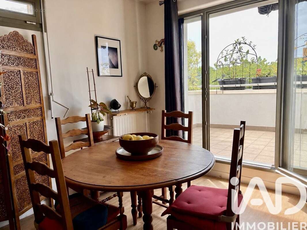 Photo 3 - Appartement à L'ILE-SAINT-DENIS