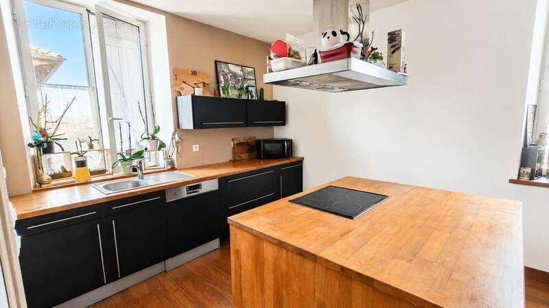 T3 Duplex lumineux avec espace bureau – Faibles charges – Centre-ville - photo 4