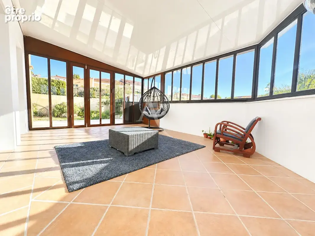 Villa Villeveyrac T7 de 265m² avec piscine - photo 3