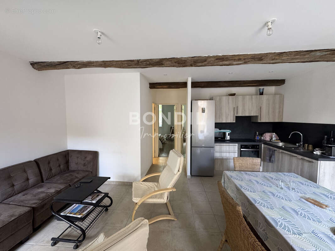 Appartement à PERTUIS