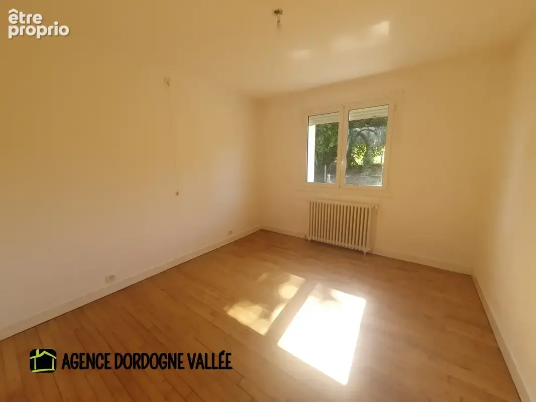 Agréable maison de bourg excellent état général - photo 6