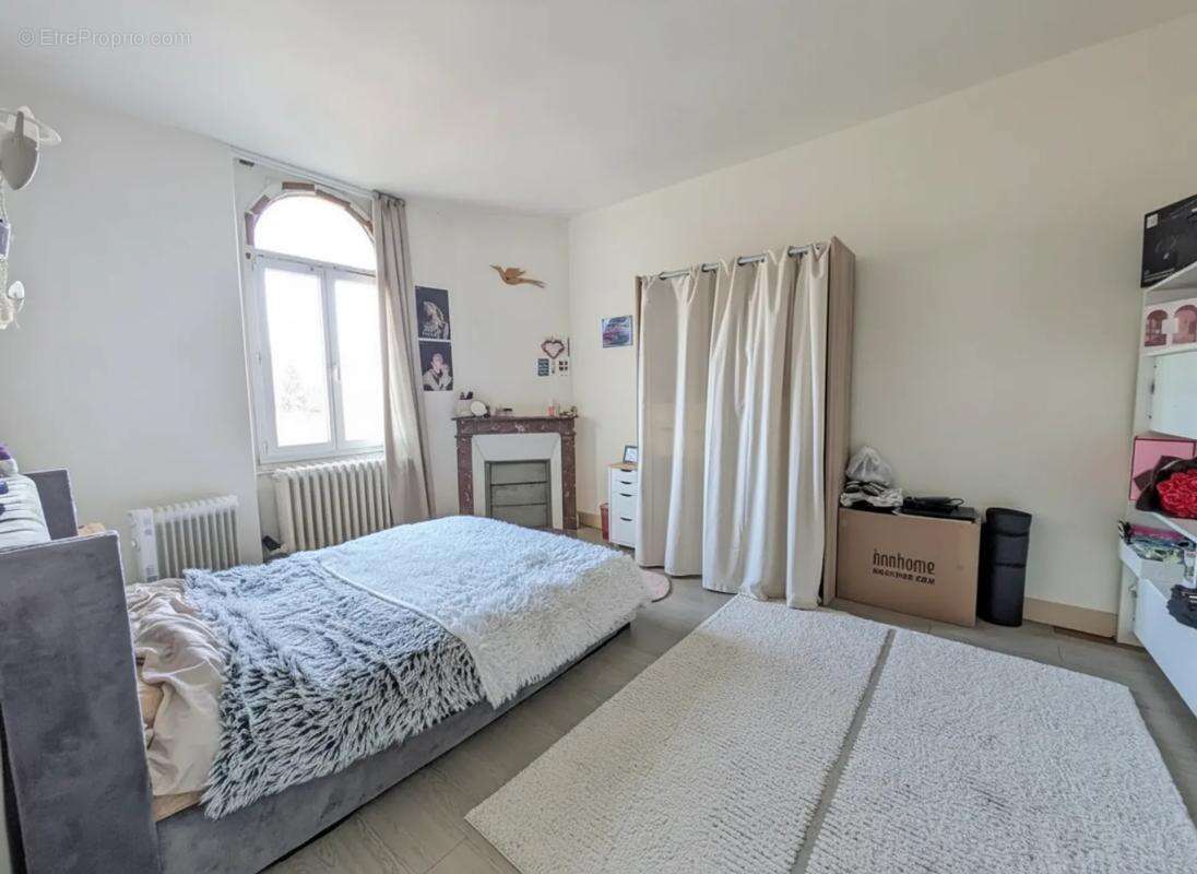 Maison à BELLEGARDE