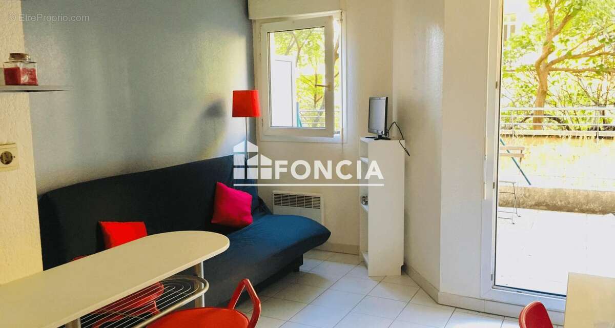 Appartement à MARSEILLE-5E