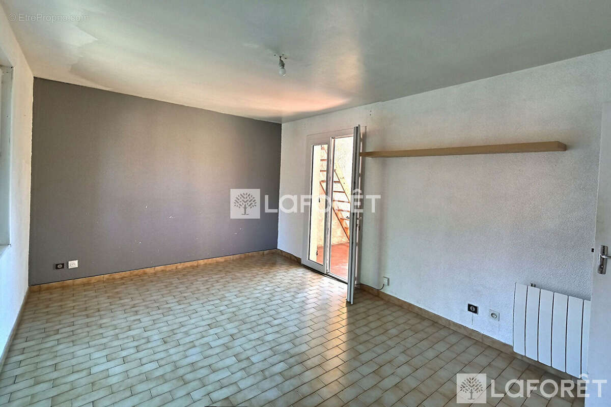 Appartement à LA LONDE-LES-MAURES
