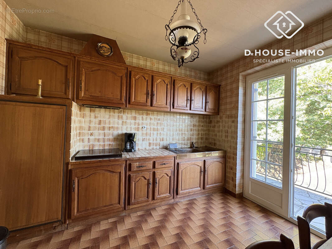 Maison à SAINT-SAUD-LACOUSSIERE