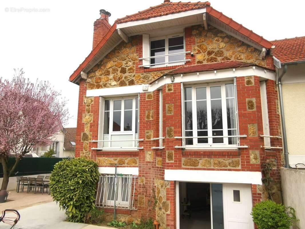 Maison à VITRY-SUR-SEINE