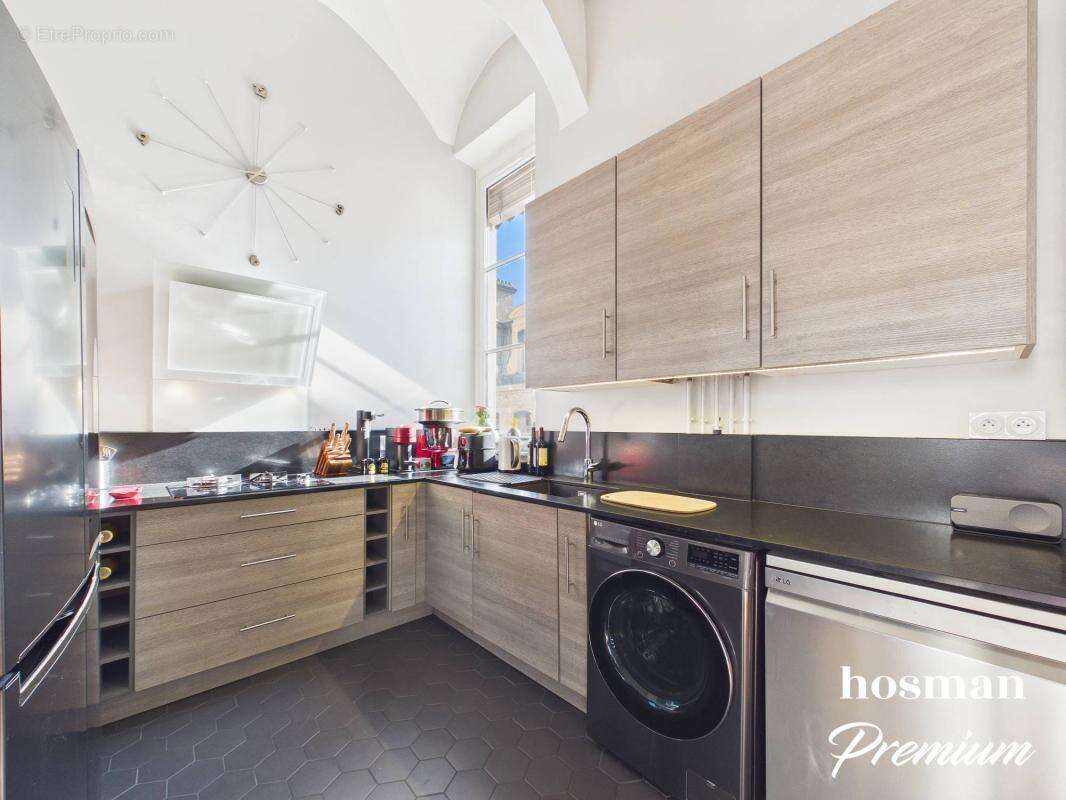 Lyon 2ᵉ - Presqu’île / Jacobins : Splendide 98 m² rénové avec ascenseur - photo 3