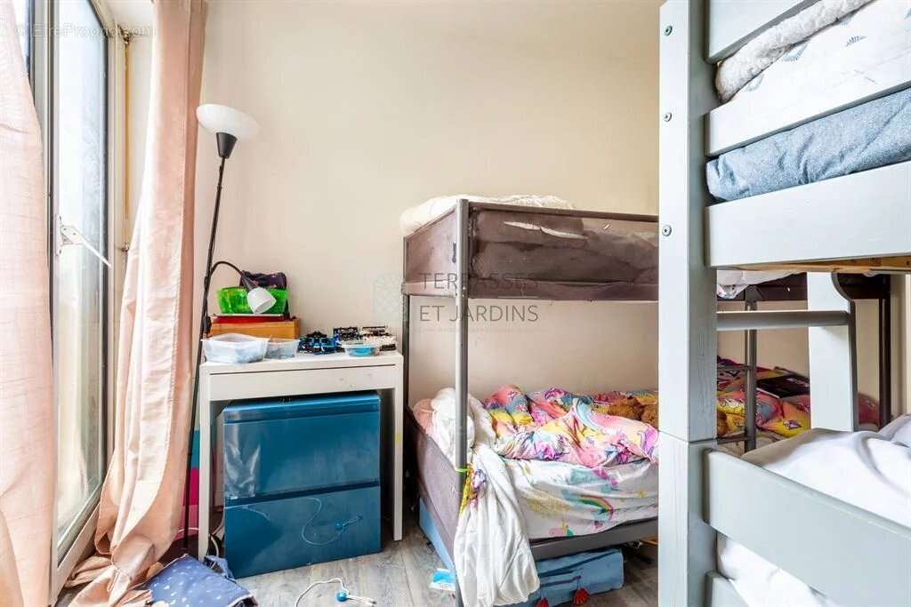 Appartement à PARIS-20E