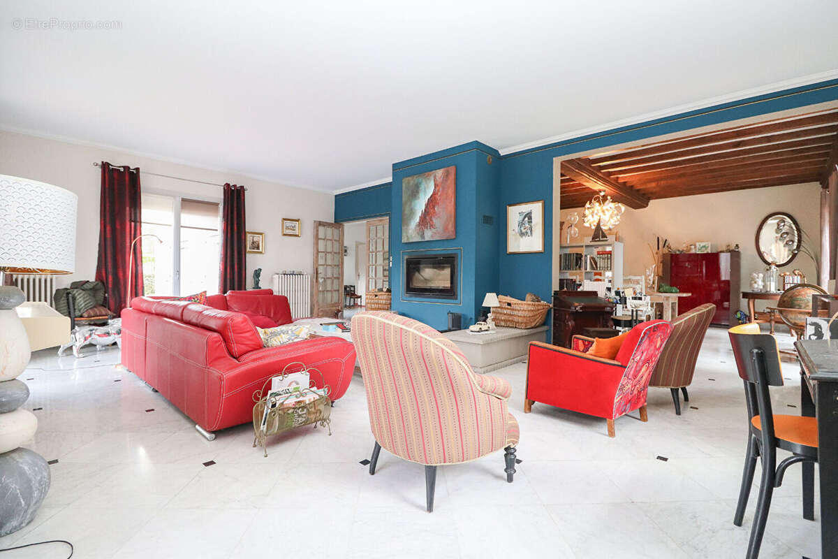 Maison à VELARS-SUR-OUCHE