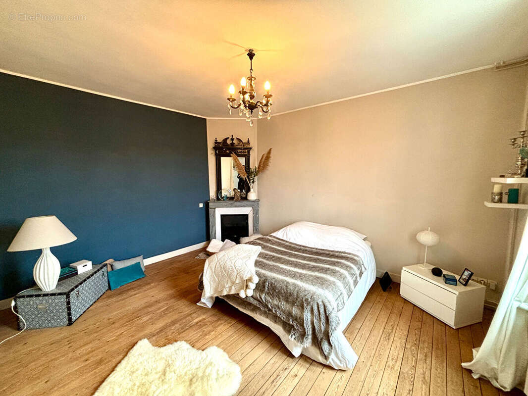 Maison à GRUCHET-LE-VALASSE