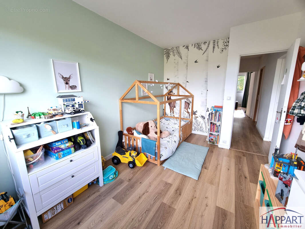 Appartement à VAUX-LE-PENIL