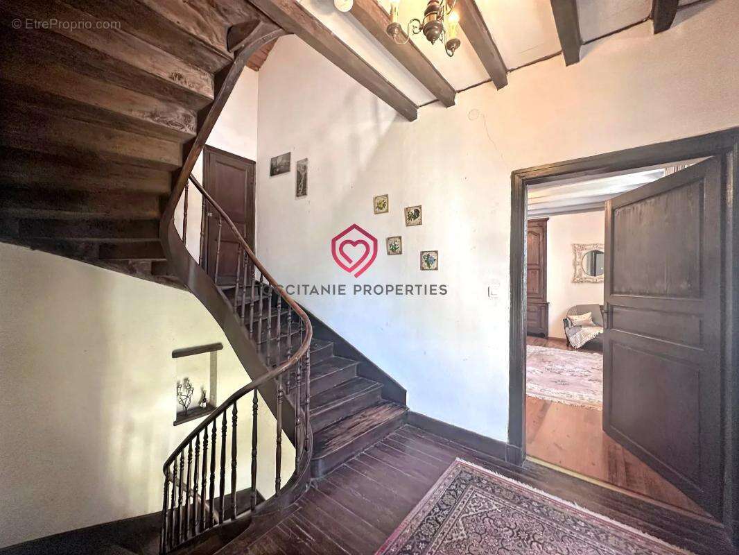 Magnifique maison de ville de caractère au cœur de Miélan,  dépendances et 3 000 m² de terrains - photo 35