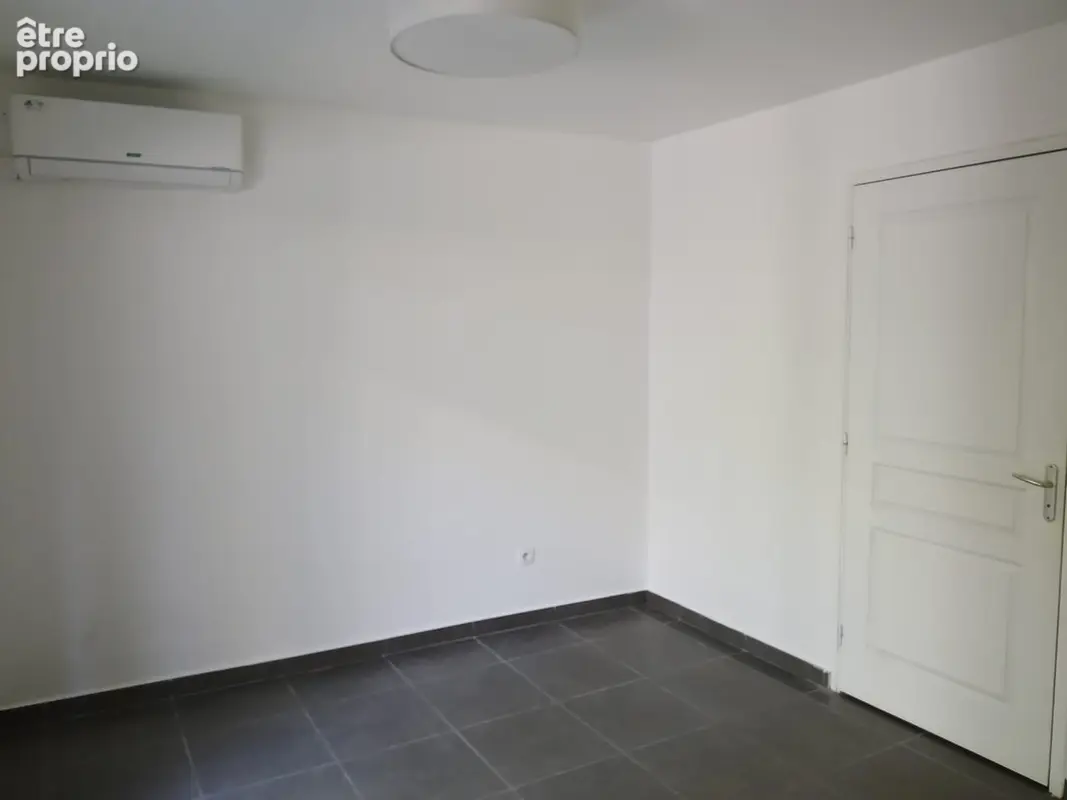 Immeuble à bellepierre st denis - 6 apt. t2 (loués) - photo 7