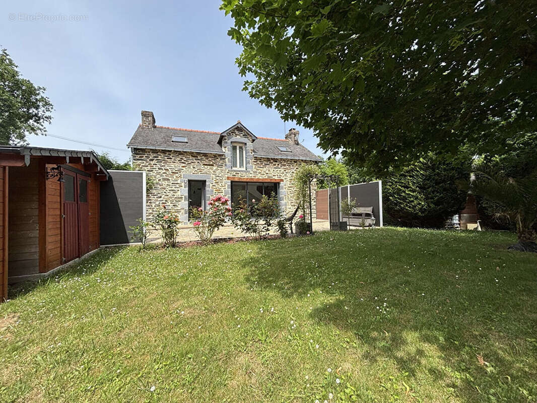 Maison à LES FOUGERETS