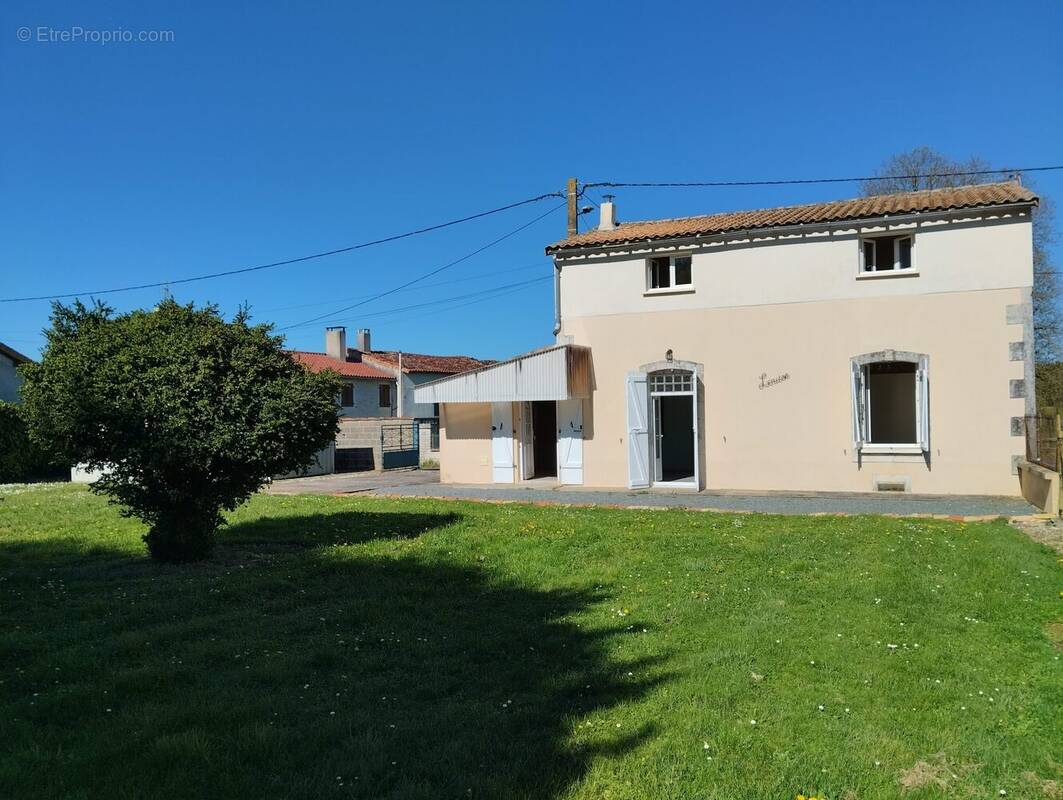 Maison à VILLEMAIN