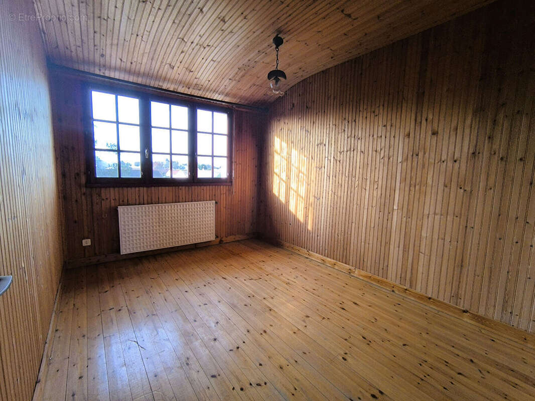 Maison à COMMEQUIERS