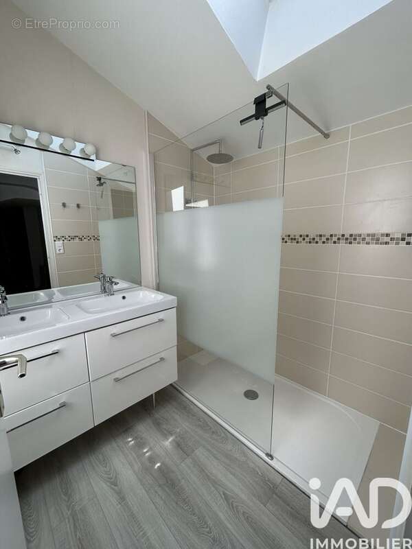 Maison 115 m² à Trouy  - photo 8