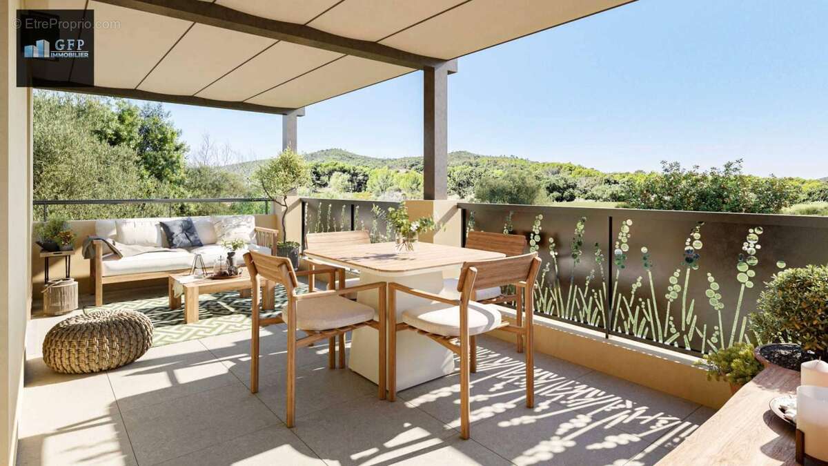 Appartement à BORMES-LES-MIMOSAS