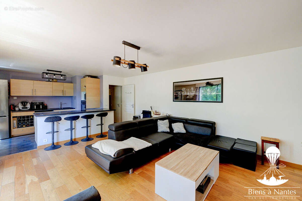 Appartement à INDRE