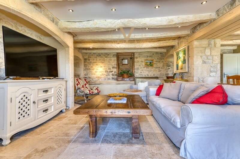Maison à MONTAYRAL
