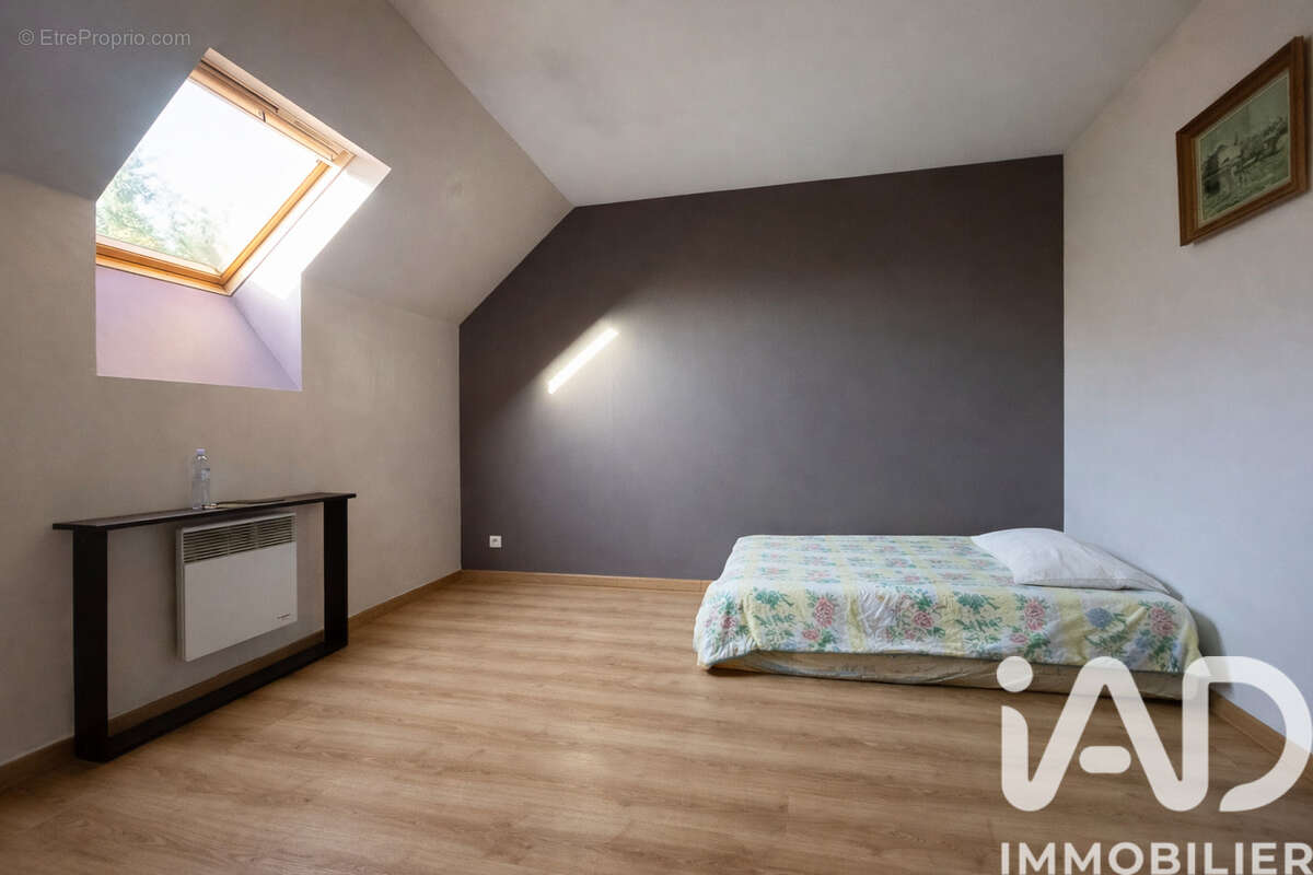 Maison 92 m² à Guignes  - photo 8