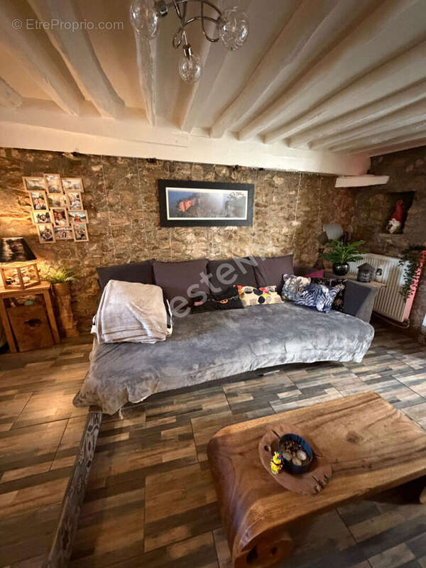 Maison à SAINT-MARTIN-DU-TERTRE